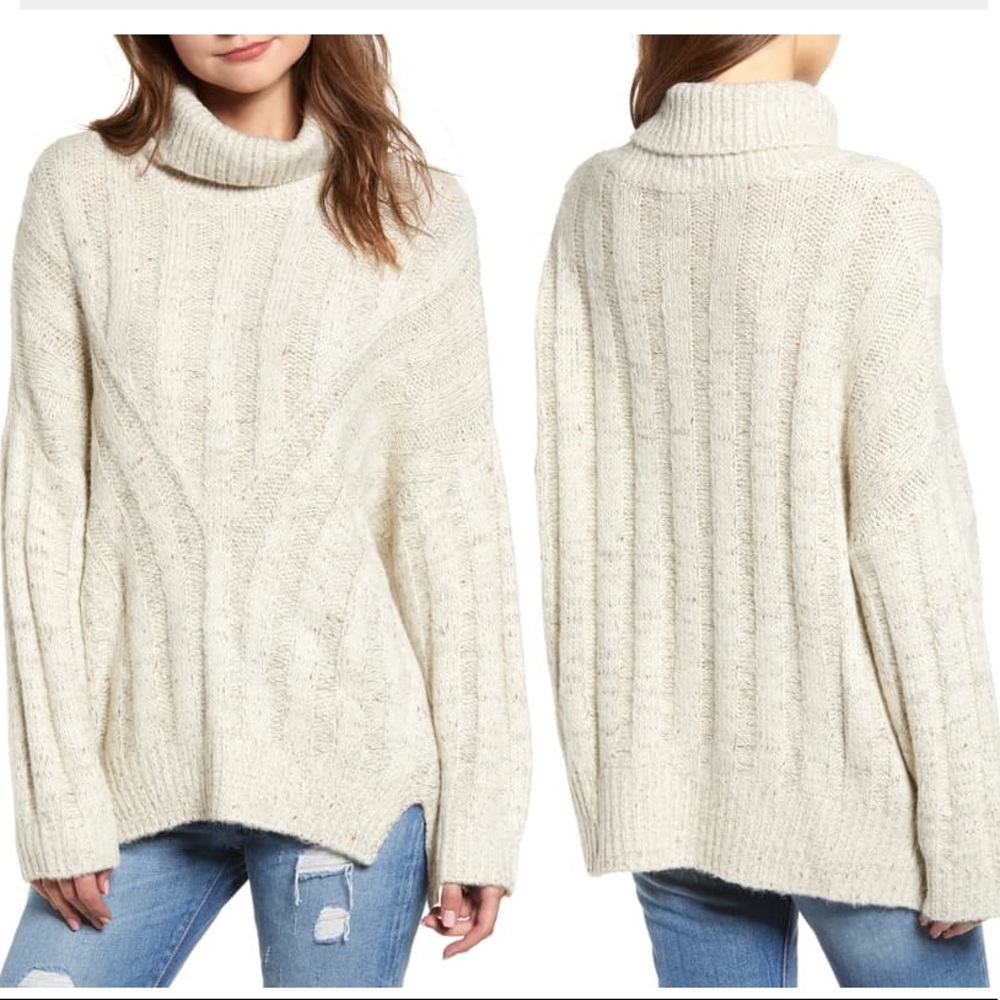 Moon River Chunky Knit Turtleneck Sweater